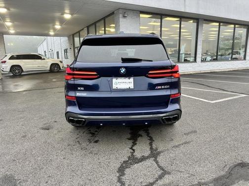 2024 BMW X5 M60i