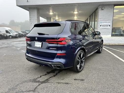 2024 BMW X5 M60i