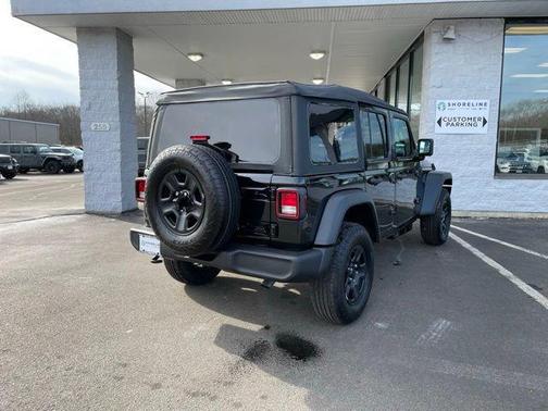 Black Clearcoat 2026 Jeep Wrangler Sport