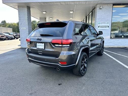 2021 Jeep Grand Cherokee Laredo