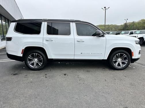 2023 Jeep Grand Wagoneer 4x4