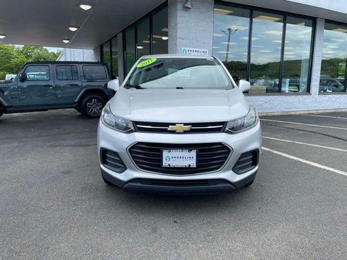 Silver Ice Metallic 2017 Chevrolet Trax LS