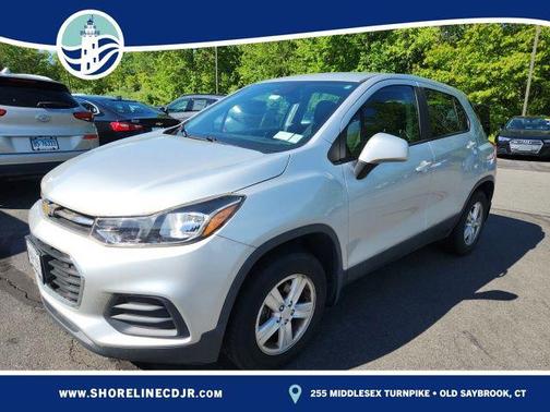 Silver Ice Metallic 2017 Chevrolet Trax LS