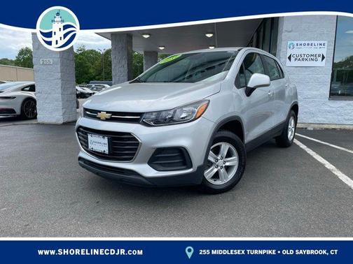 Silver Ice Metallic 2017 Chevrolet Trax LS