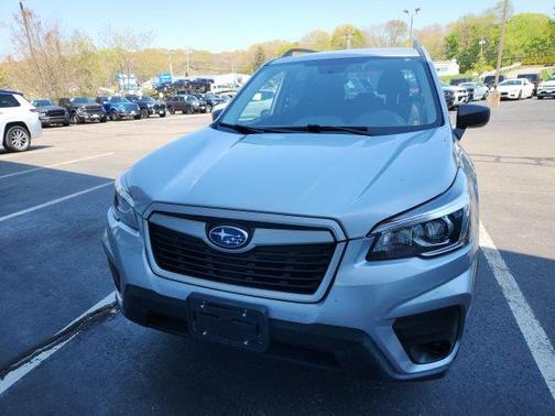 Ice Silver Metallic 2019 Subaru Forester Base