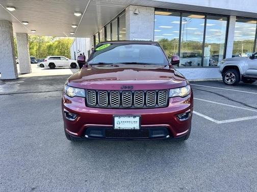 2022 Jeep Grand Cherokee Laredo