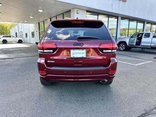 2022 Jeep Grand Cherokee Laredo
