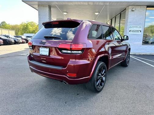 2022 Jeep Grand Cherokee Laredo