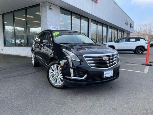 Stellar Black Metallic 2019 Cadillac XT5 Premium Luxury