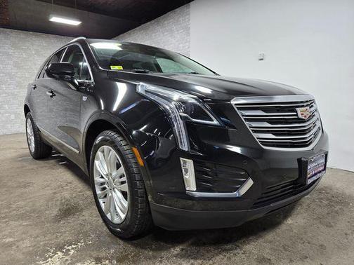 Stellar Black Metallic 2019 Cadillac XT5 Premium Luxury