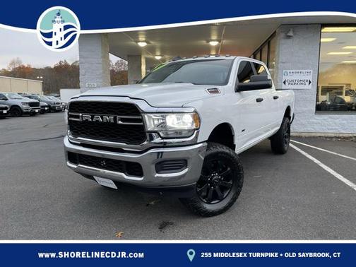 2020 RAM 2500 Tradesman Crew Cab 4X4 6'4' Box