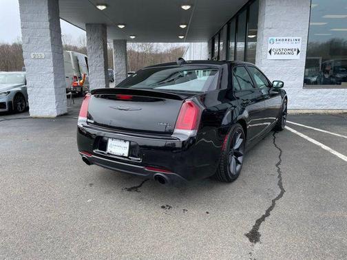 2023 Chrysler 300 C