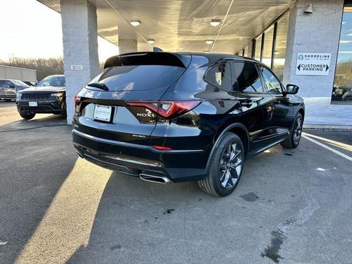 2022 Acura MDX A-Spec Package