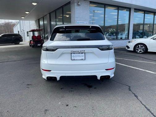2023 Porsche Cayenne GTS