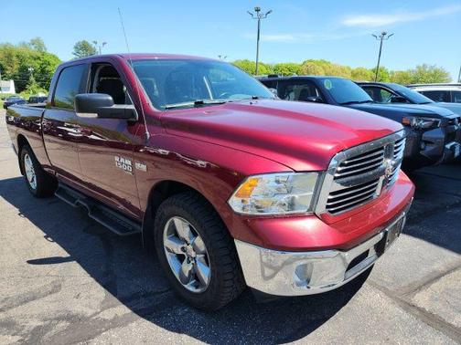 Delmonico Red Pearlcoat 2019 RAM 1500 Big Horn