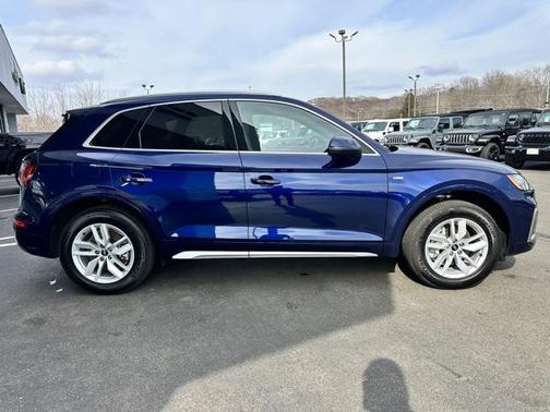 2022 Audi Q5 45 S line Premium