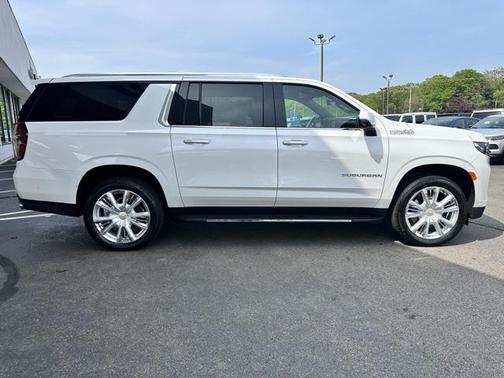 2024 Chevrolet Suburban 4WD High Country