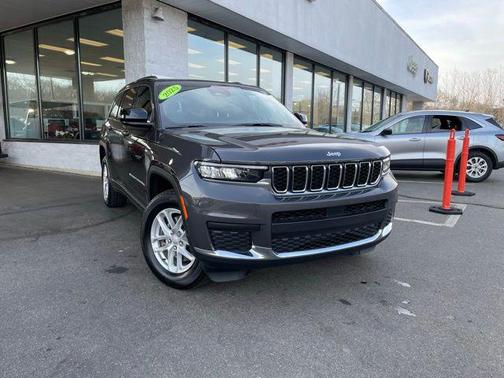 Baltic Gray Metallic Clearcoat 2025 Jeep Grand Cherokee L Laredo