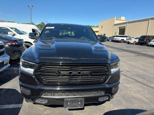 Diamond Black Crystal Pearlcoat 2023 RAM 1500 Laramie
