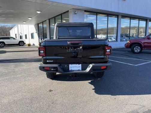 2026 Jeep Gladiator Willys 4x4