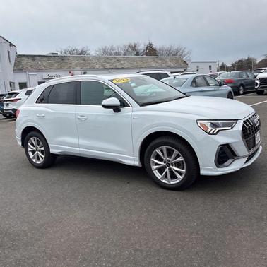 Glacier White Metallic 2023 Audi Q3 45 S line Premium Plus