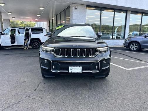 2022 Jeep Grand Cherokee Overland