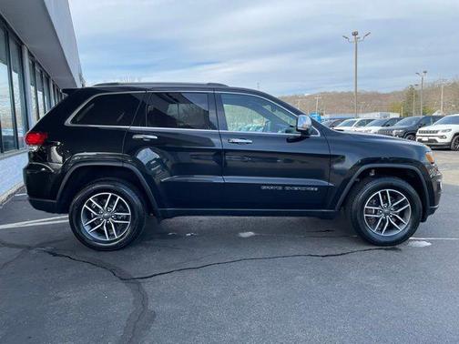 Diamond Black Crystal Pearlcoat 2021 Jeep Grand Cherokee Limited