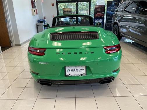 2017 Porsche 911 Carrera