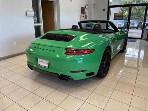 2017 Porsche 911 Carrera