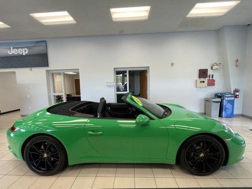 2017 Porsche 911 Carrera