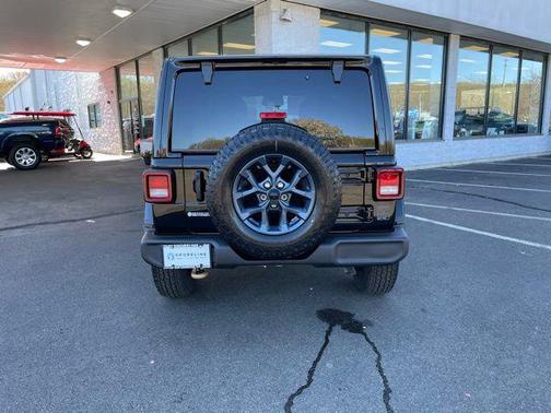 Black Clearcoat 2026 Jeep Wrangler 85th Anniversary