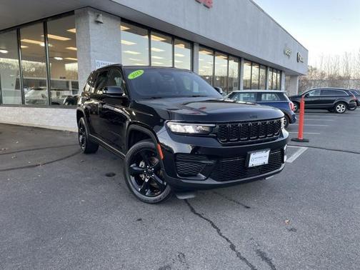 2023 Jeep Grand Cherokee Altitude