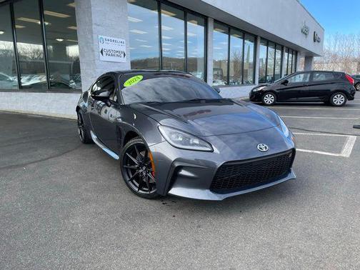 2024 Toyota GR86 Premium