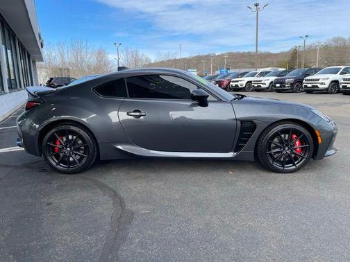 2024 Toyota GR86 Premium