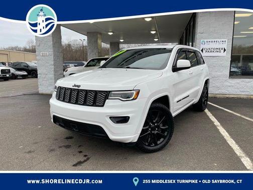 2022 Jeep Grand Cherokee Laredo