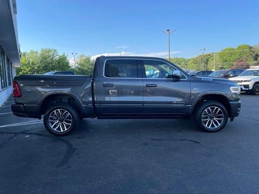 Granite Crystal Metallic Clearcoat 2026 RAM 1500 Limited