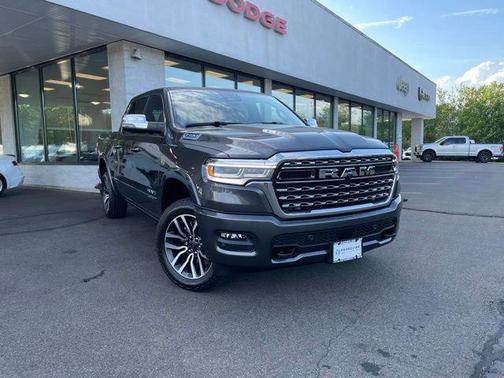 Granite Crystal Metallic Clearcoat 2026 RAM 1500 Limited