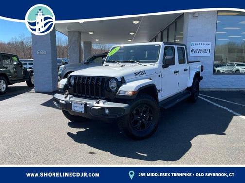 Bright White Clearcoat 2021 Jeep Gladiator Willys 4x4