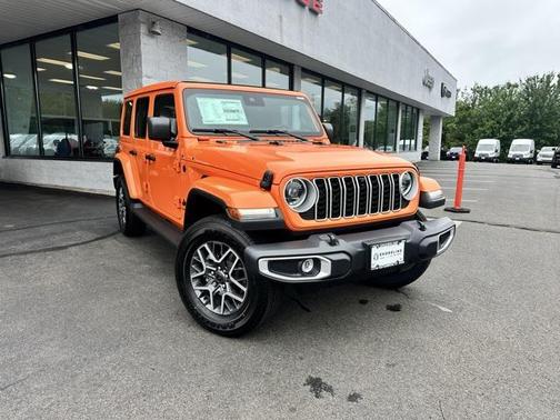 2025 Jeep Wrangler 4-Door Sahara 4x4