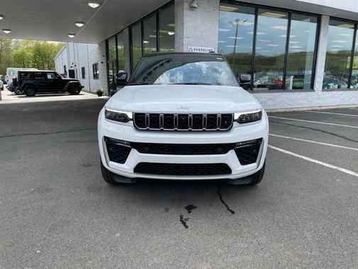 Bright White Clearcoat 2026 Jeep Grand Cherokee L Summit