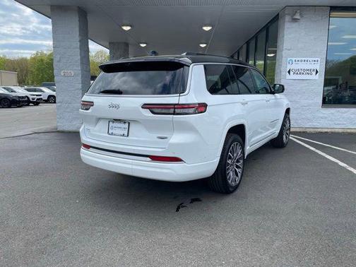 Bright White Clearcoat 2026 Jeep Grand Cherokee L Summit