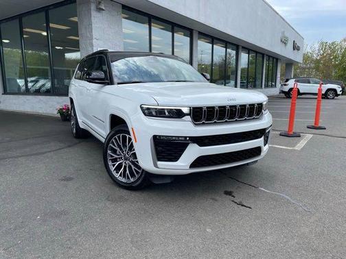 Bright White Clearcoat 2026 Jeep Grand Cherokee L Summit