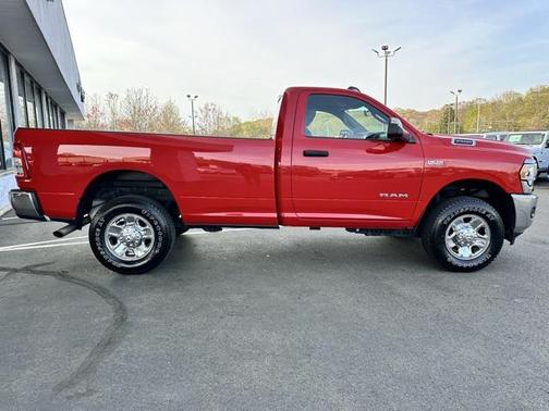 2022 RAM 2500 Tradesman Regular Cab 4x4 8' Box