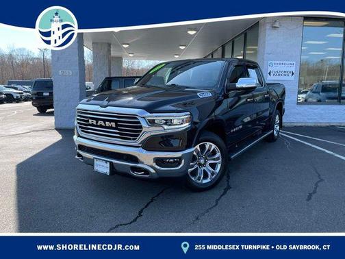 Diamond Black Crystal Pearlcoat 2022 RAM 1500 Longhorn