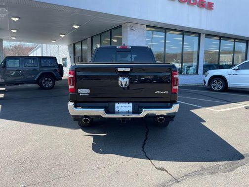 Diamond Black Crystal Pearlcoat 2022 RAM 1500 Longhorn