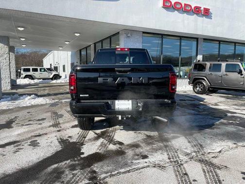 2026 RAM 2500 Black Express Crew Cab 4x4 6'4' Box