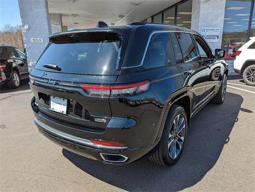 2022 Jeep Grand Cherokee 4xe Overland