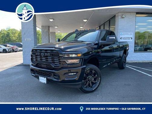 Diamond Black Crystal Pearlcoat 2026 RAM 2500 Big Horn Crew Cab 4x4 6'4' Box