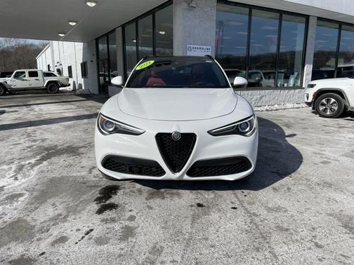 2022 Alfa Romeo Stelvio Sprint