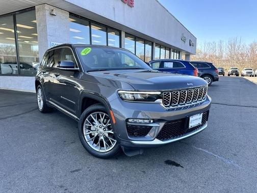 2023 Jeep Grand Cherokee Summit
